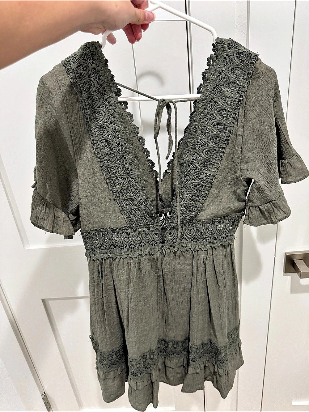 Lace Trim Short Sleeve Dress in Green Like New
